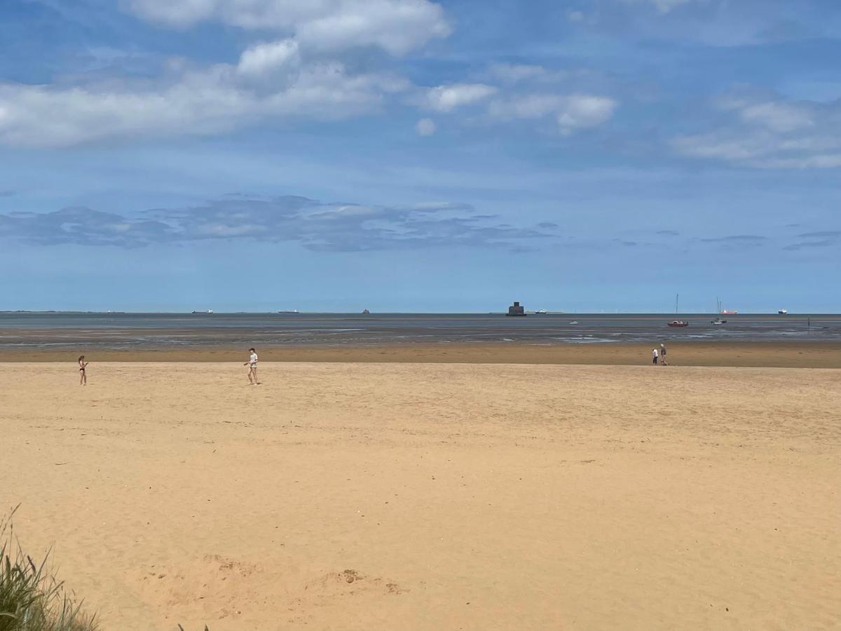 Den Of Joy Humberston Fitties Sleeps 6,Hot Tub,Log Burner Βίλα Κλίθορπς Εξωτερικό φωτογραφία