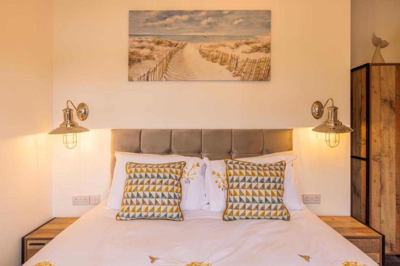 Den Of Joy Humberston Fitties Sleeps 6,Hot Tub,Log Burner Βίλα Κλίθορπς Εξωτερικό φωτογραφία