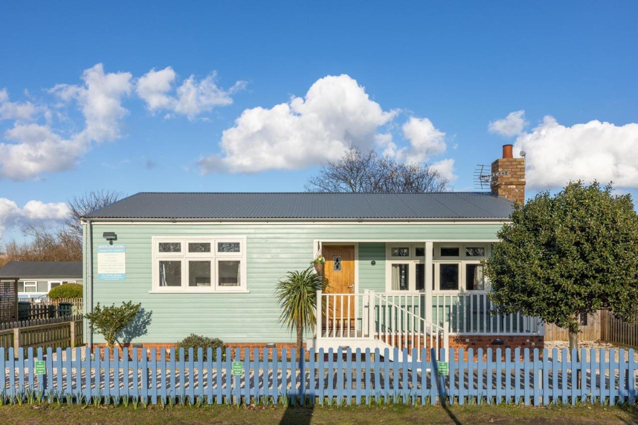 Den Of Joy Humberston Fitties Sleeps 6,Hot Tub,Log Burner Βίλα Κλίθορπς Εξωτερικό φωτογραφία