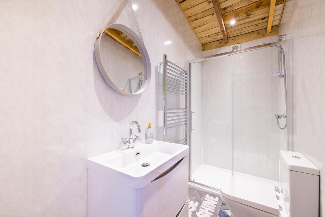 Den Of Joy Humberston Fitties Sleeps 6,Hot Tub,Log Burner Βίλα Κλίθορπς Εξωτερικό φωτογραφία